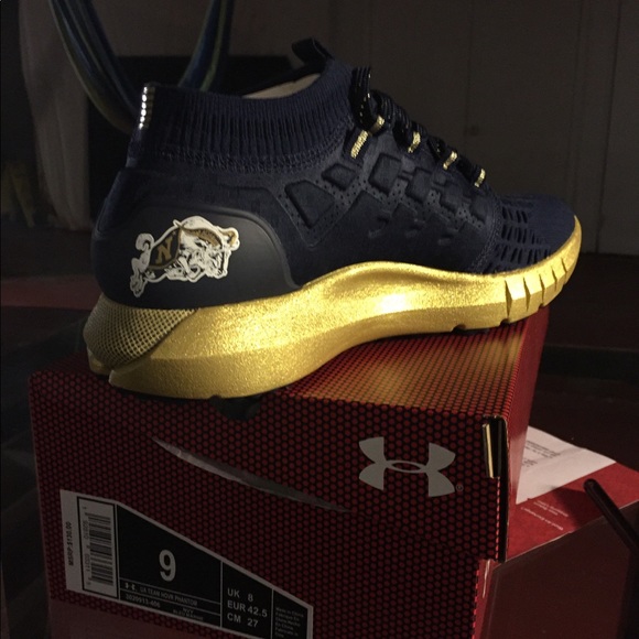 Under armor - Picture 2 of 8